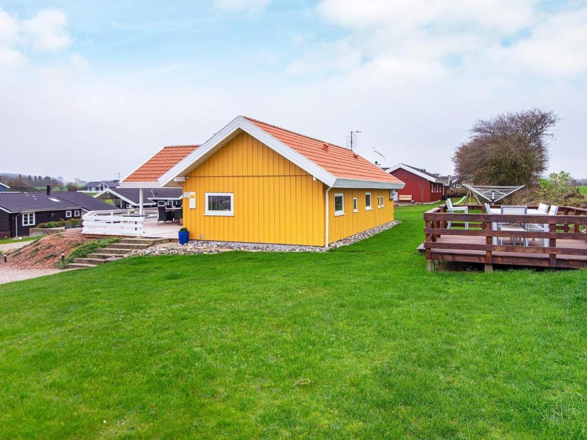 8 Person Holiday Home In Nordborg Oda fotoğraf
